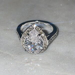 Avon Pear Shaped Ring